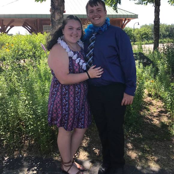 Meet your Posher, Alisha - Picture 1 of 1